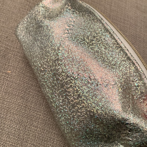 NWT Iridescent Sparkle Cosmetic Bag Zipper Bag - Picture 9 of 13